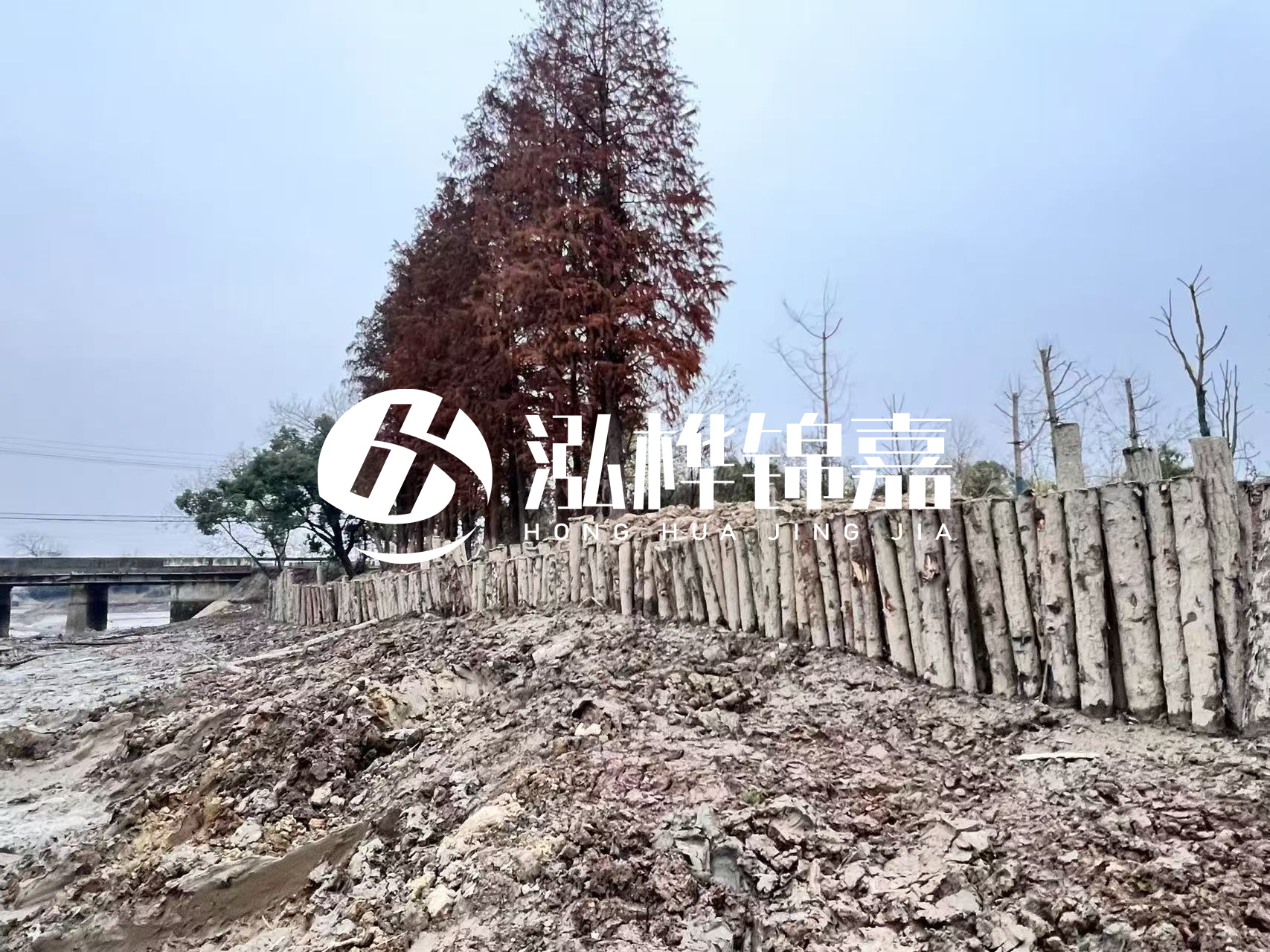 平?jīng)鐾跈C打木樁專業(yè)施工-松木樁工程量怎么計算的？